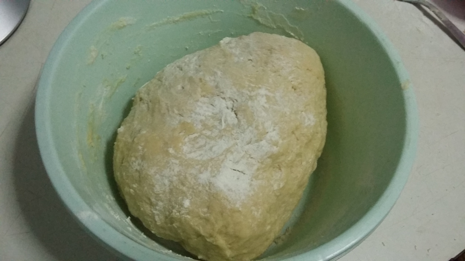 Cozonac cu nuca si rahat