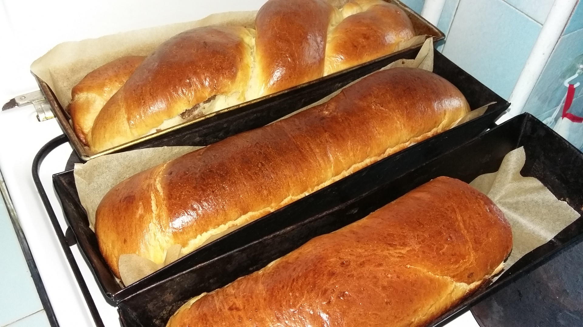 Cozonac cu nuca si rahat