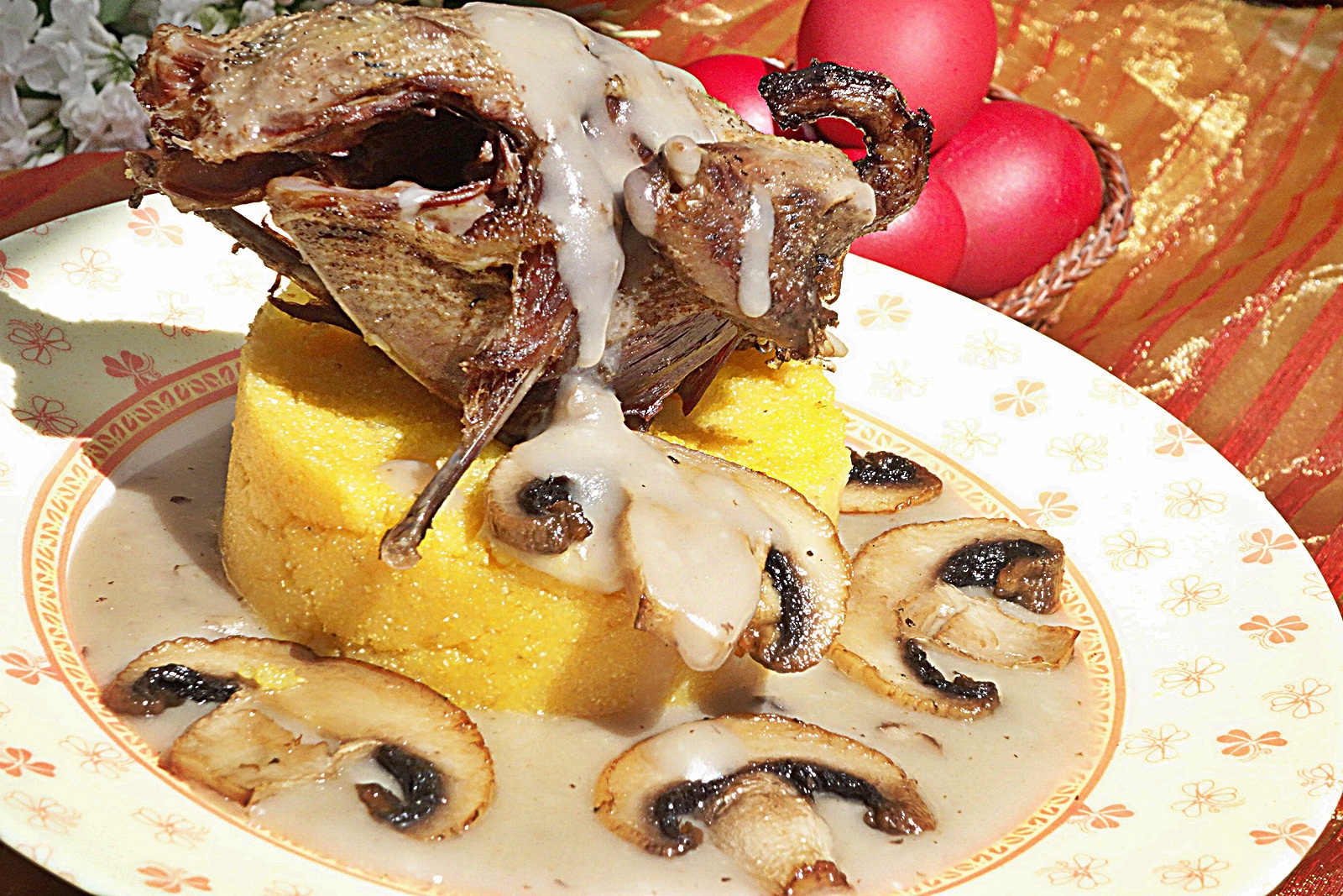 Ciulama de porumbei cu ciuperci proaspete