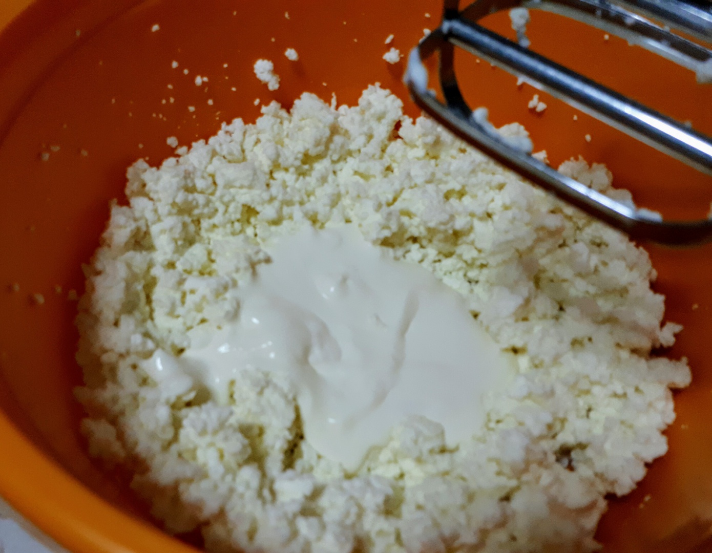 Prajitura cu crema de branza, ciocolata si gem