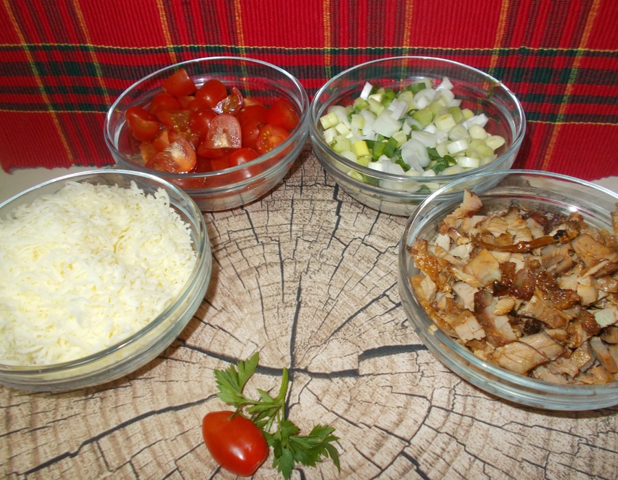 Rulada cu spanac, oua si friptura de miel