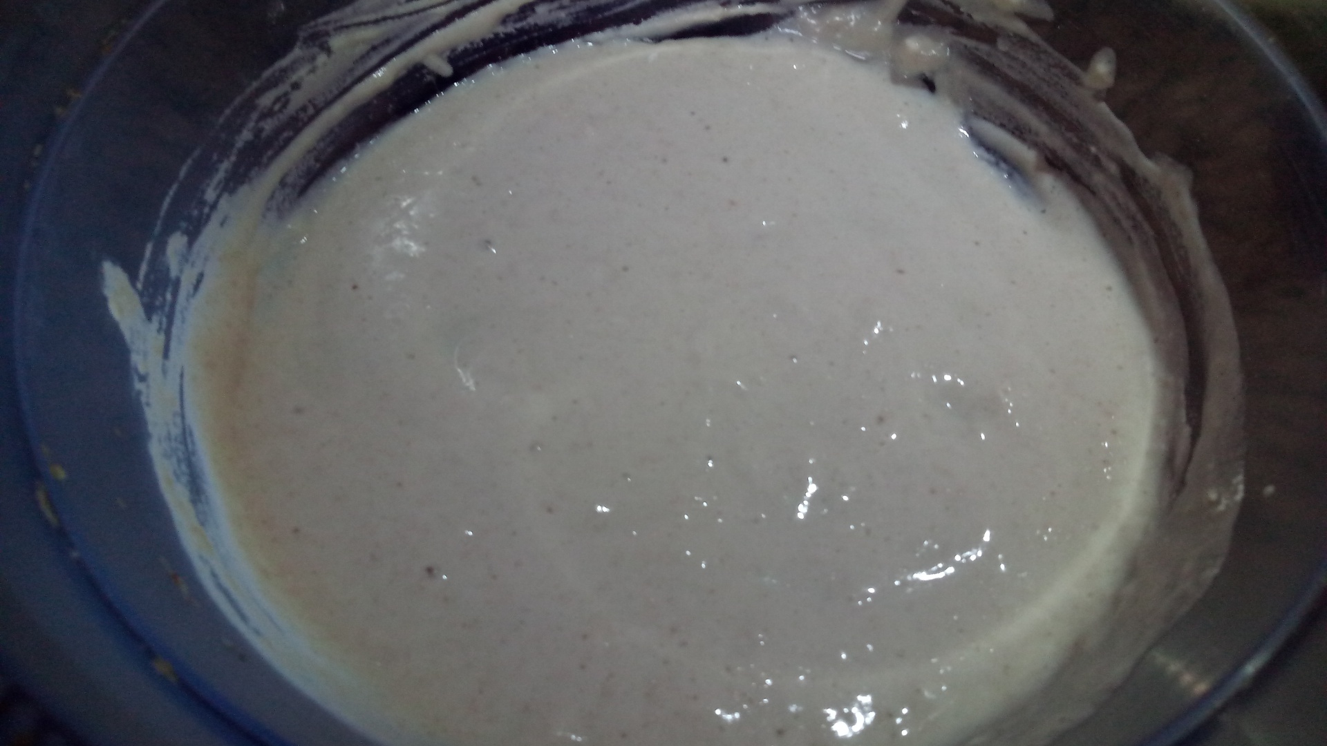 Prajitura cu ciocolata, crema si capsuni