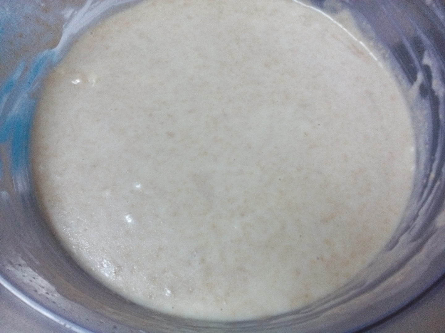 Cozonac moldovenesc cu crema de nuca si ciocolata