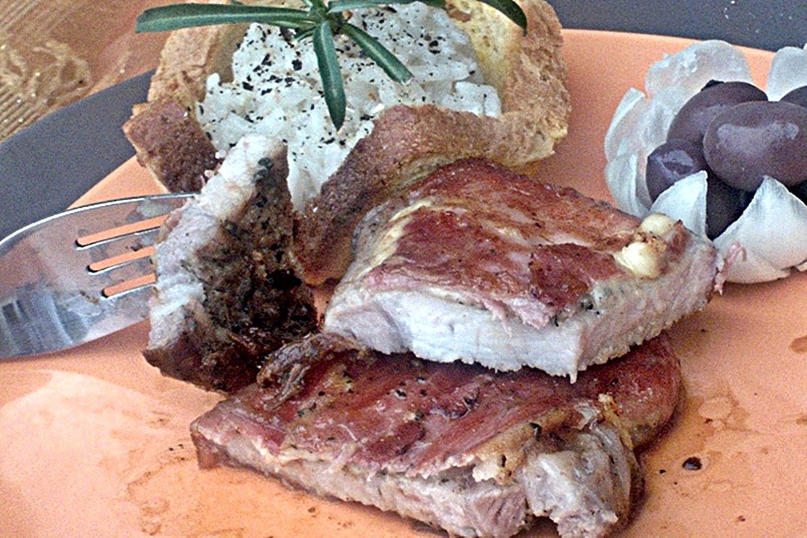 Muschi in prapur de porc, pe gratar