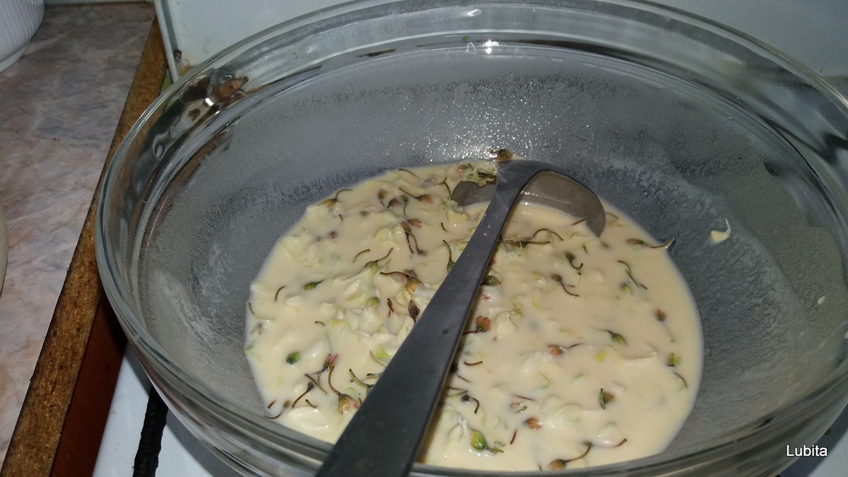 Clatite cu flori de salcam