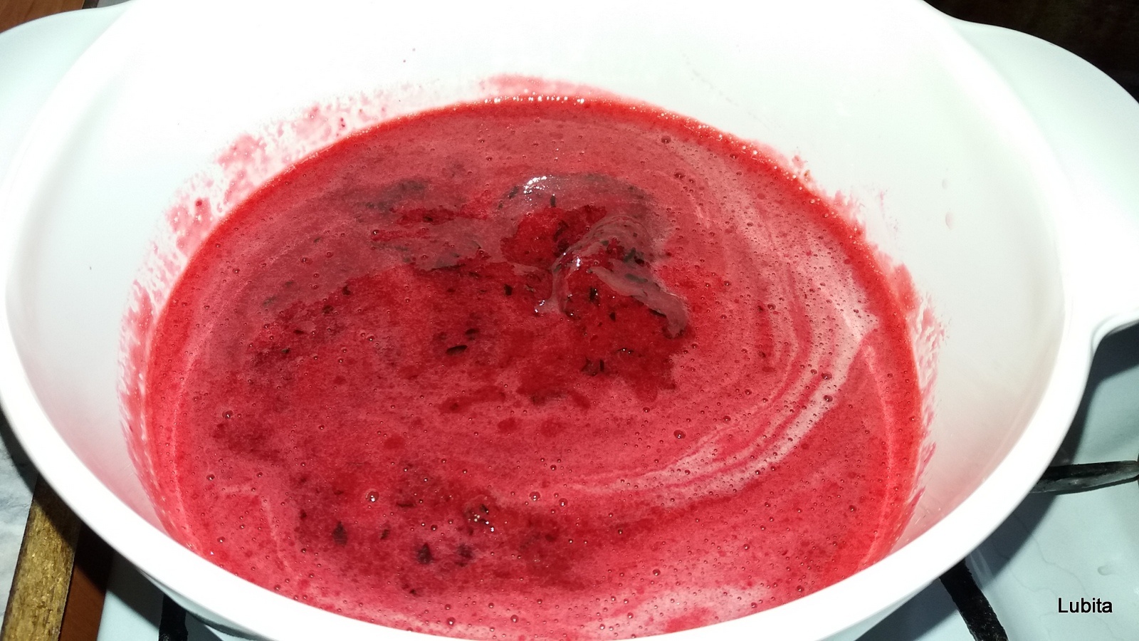 Gem de zmeura si cirese