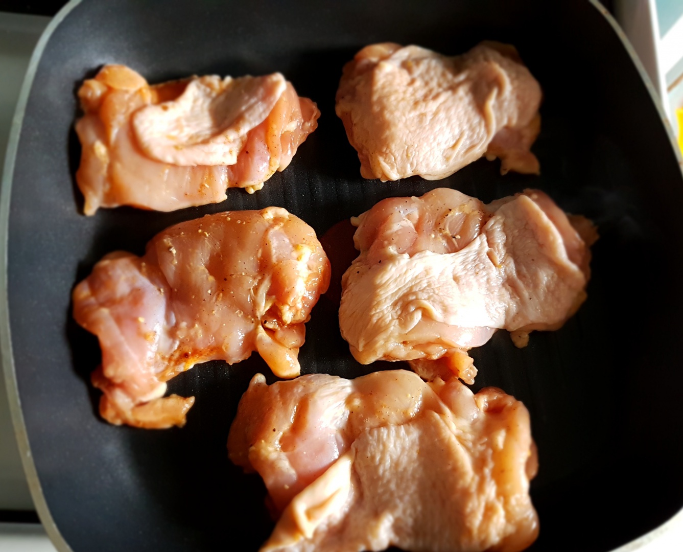 Pulpe de pui la tigaie