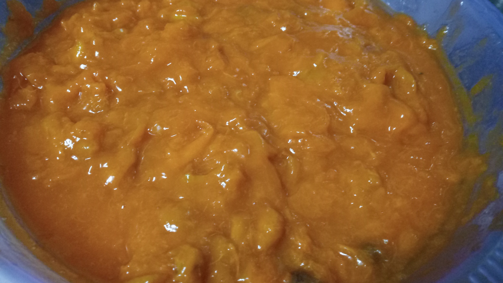 Prajitura cu foi si crema de caise