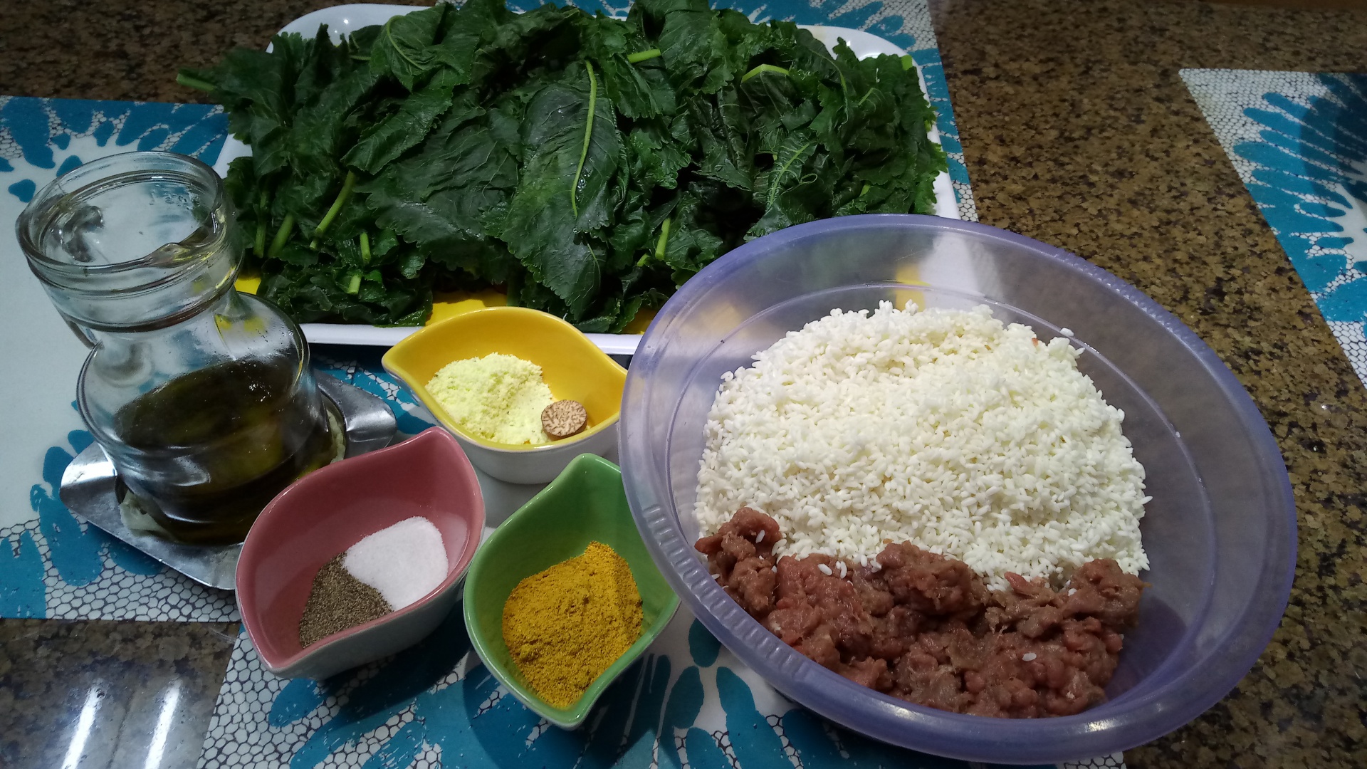 Sarmalute in foi de hrean