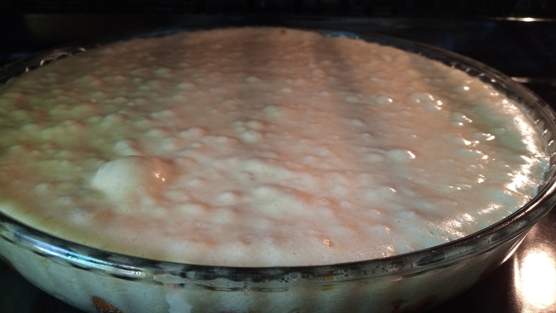 Tarta cu caise din blat de pandispan