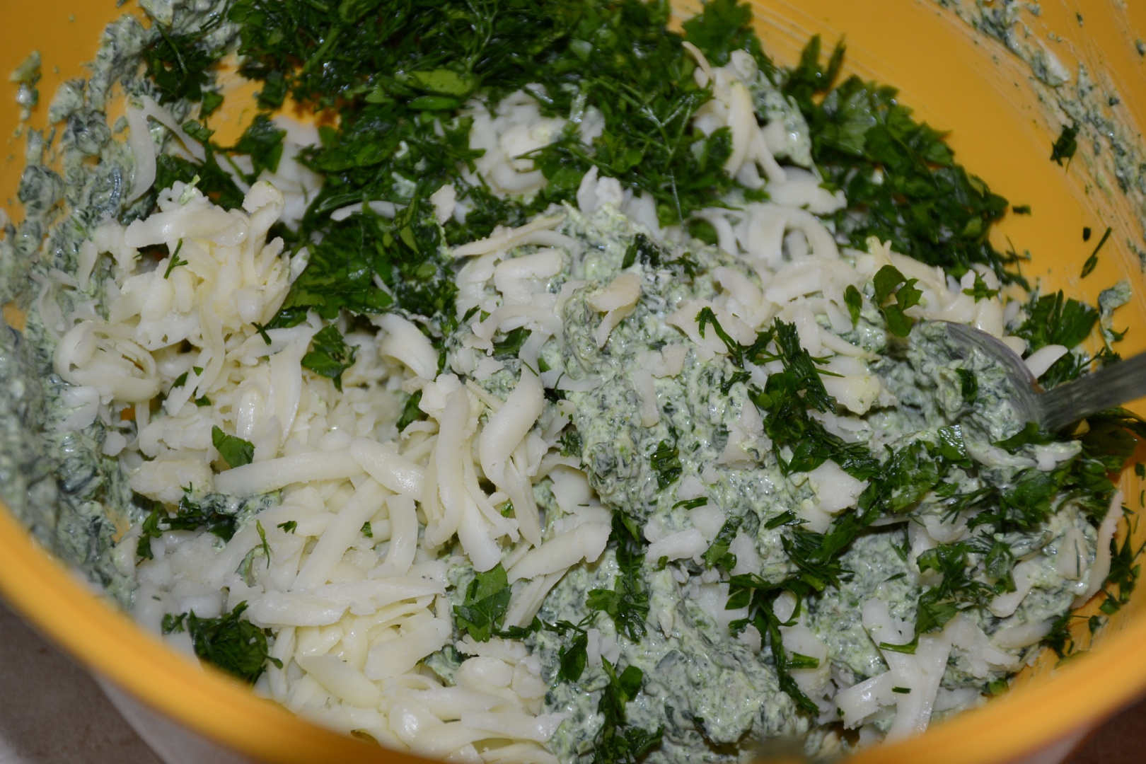 Placinta floare cu branza si spanac