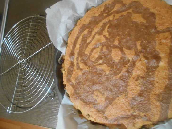 Prajitura rasturnata cu mere