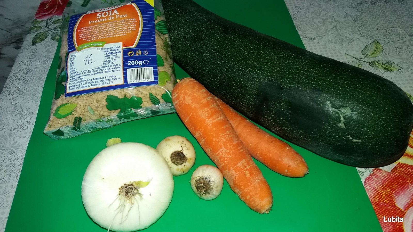 Chiftelute cu dovlecei si soia