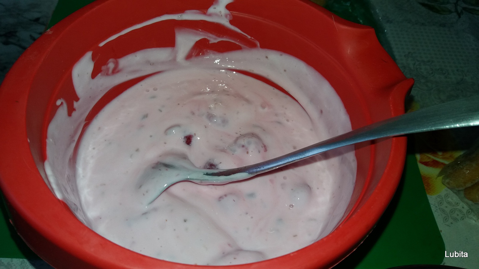 Sarlota cu fructe de padure