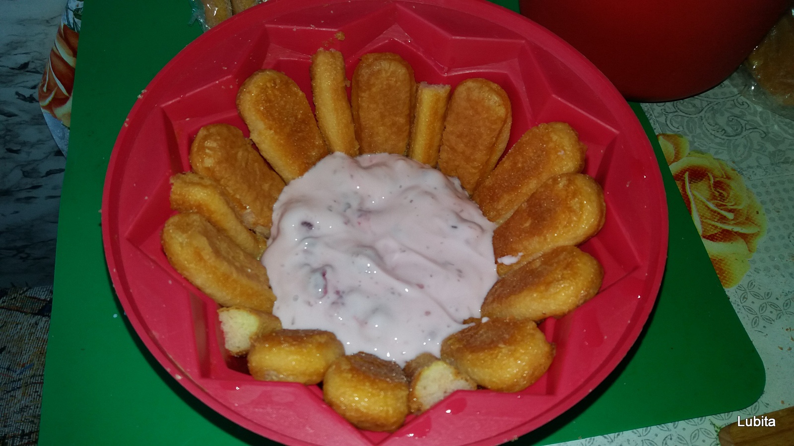 Sarlota cu fructe de padure