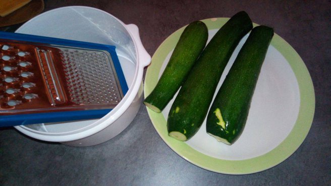 Rulada din dovlecei umpluta cu crema de branza