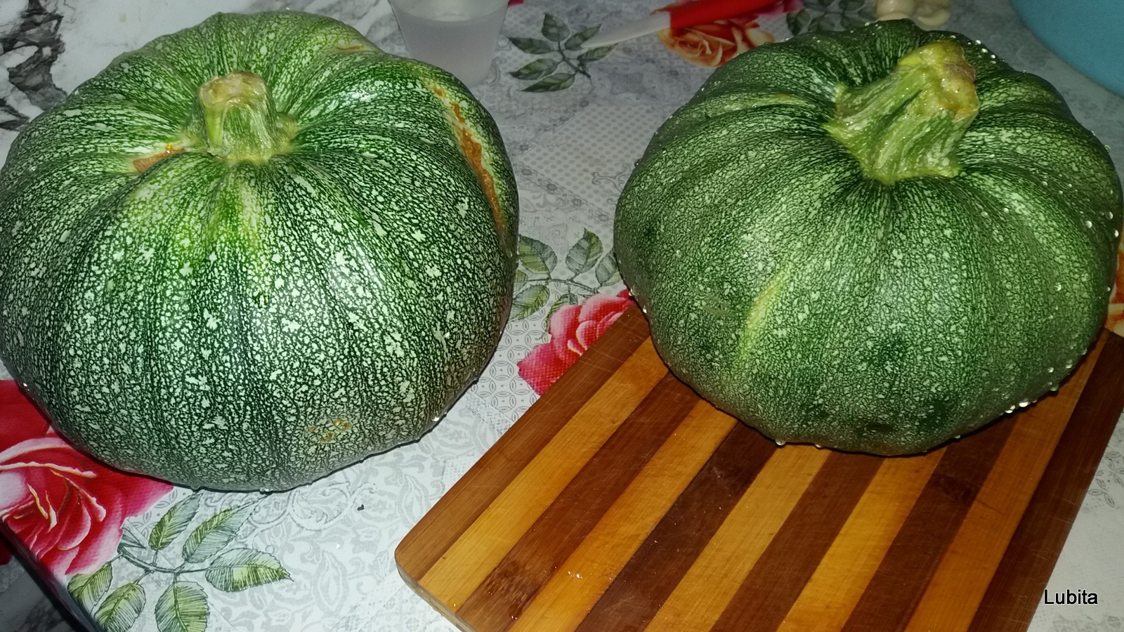 Dovlecel umplut cu legume