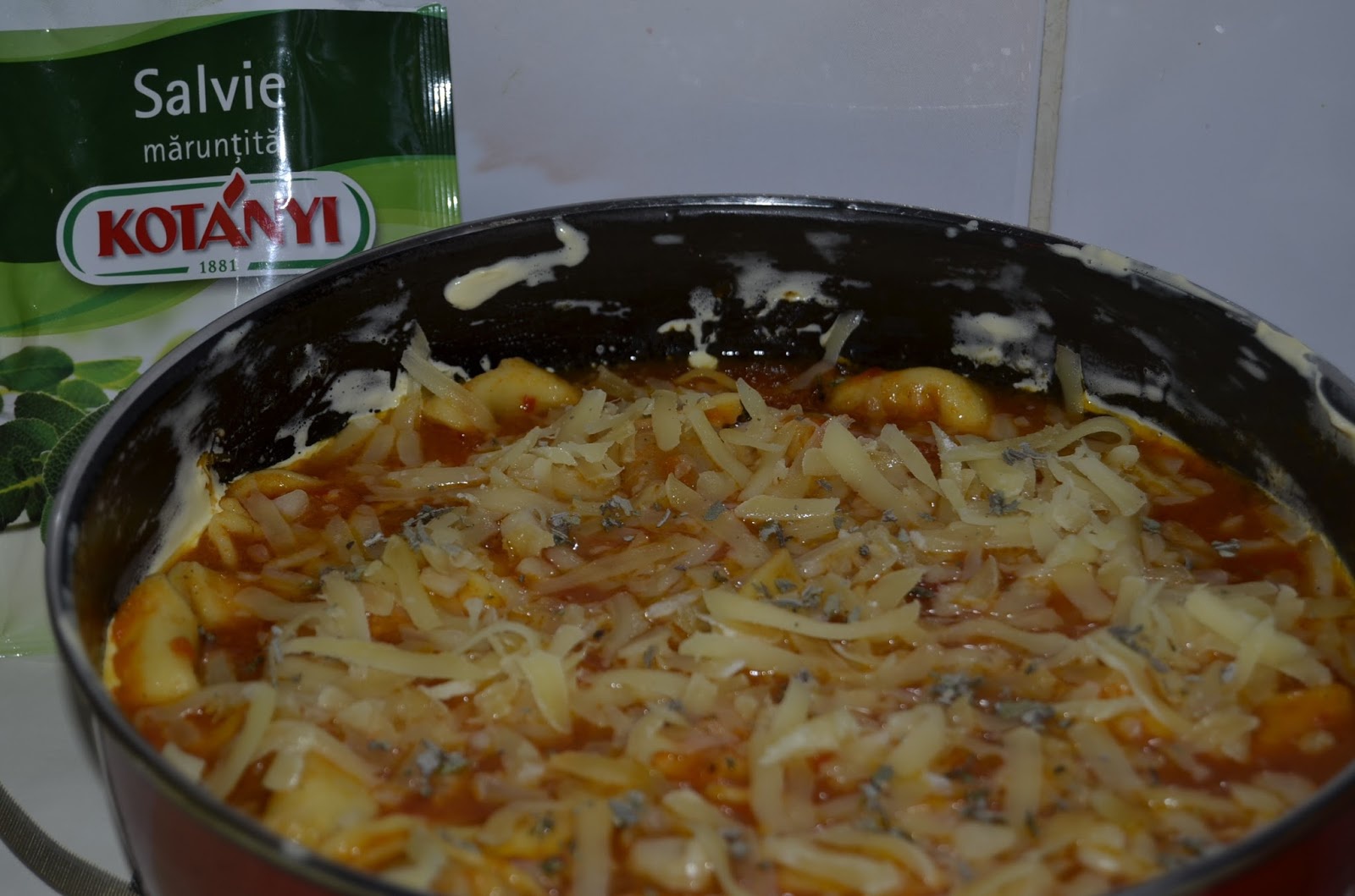 Tortelloni cu sos de patlagele galbene