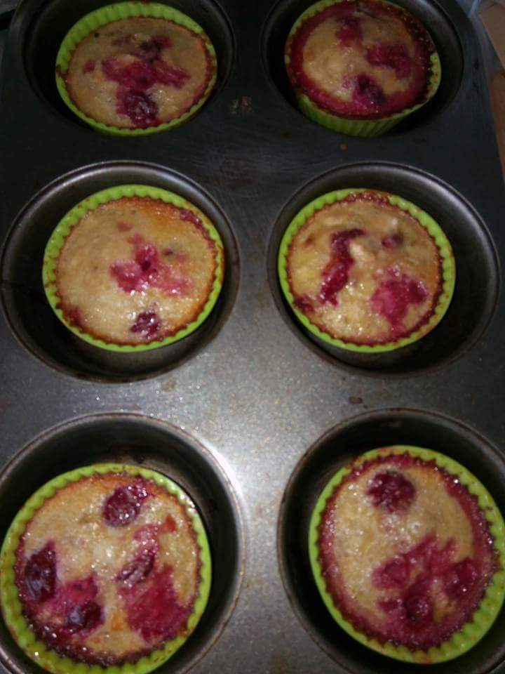 Briose cu visine si banane