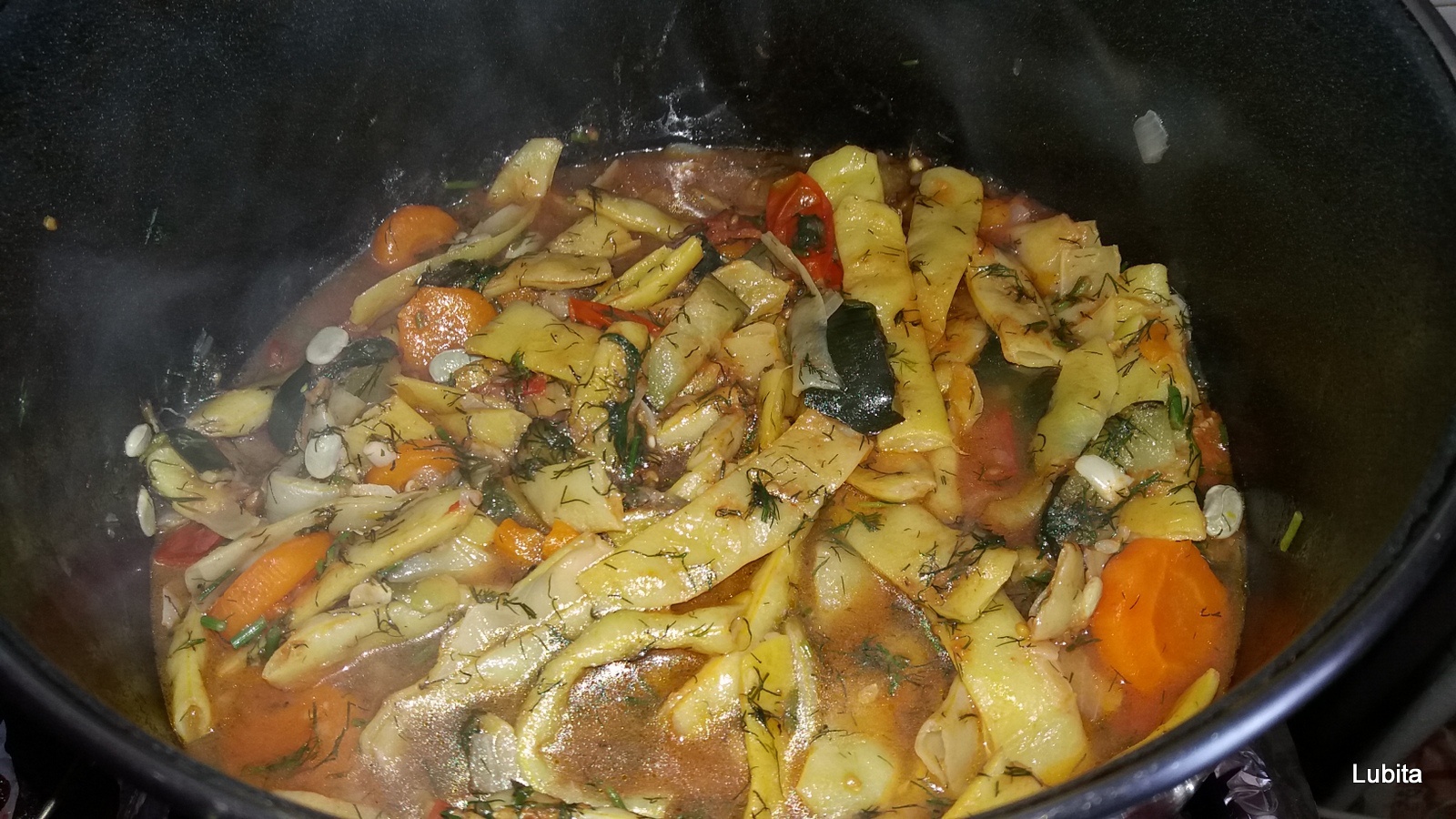 Fasole galbena cu legume