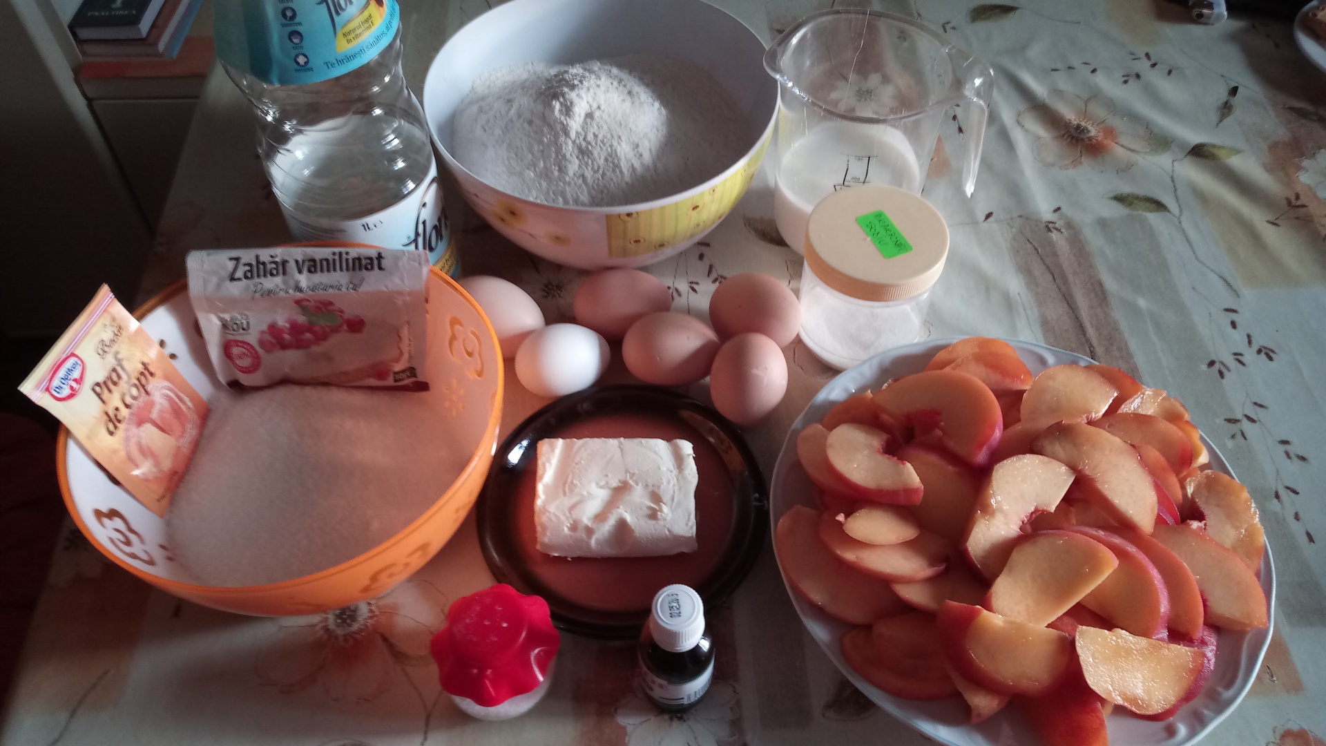 Prajitura cu piersici si zmeura