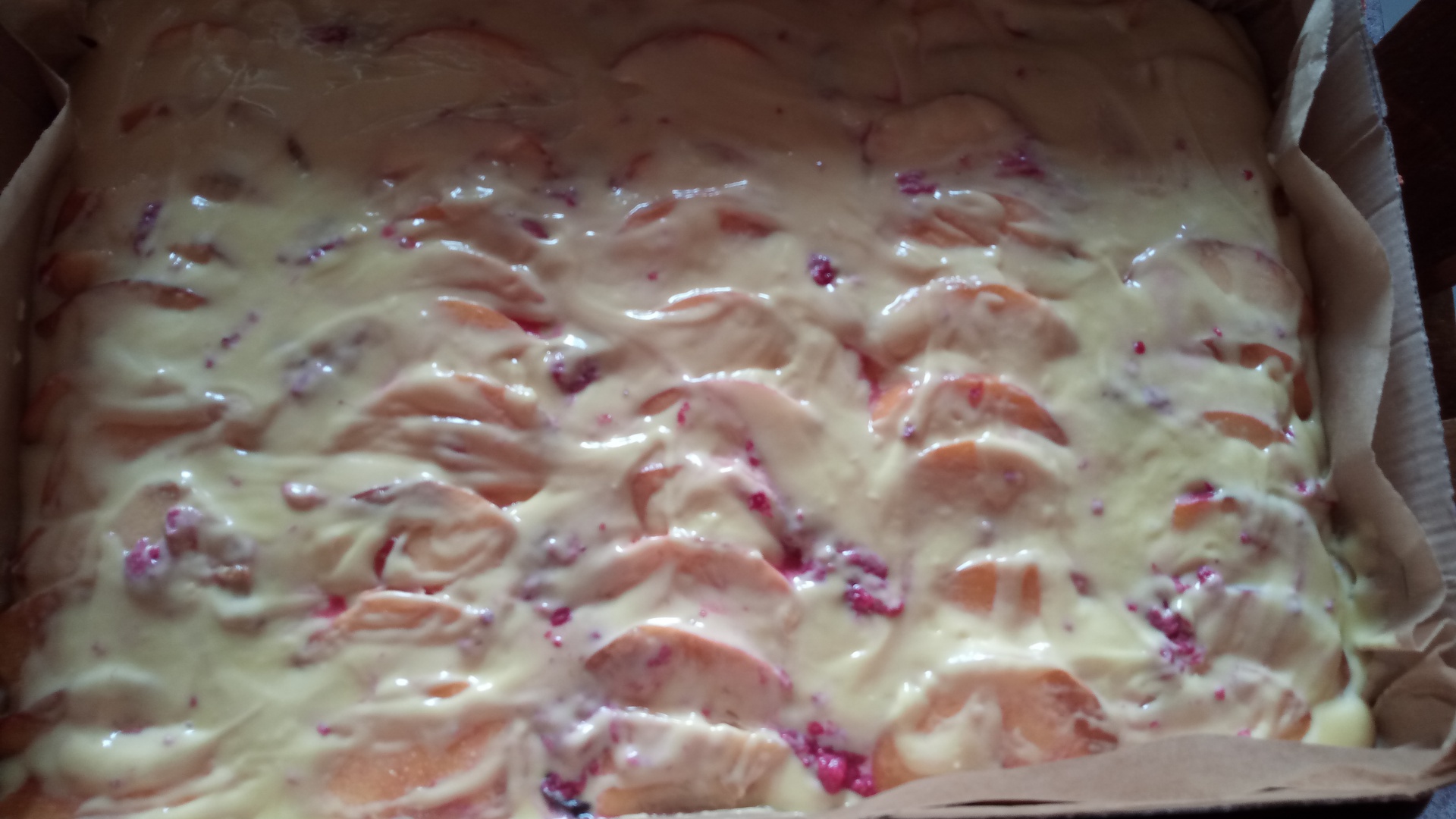 Prajitura cu piersici si zmeura