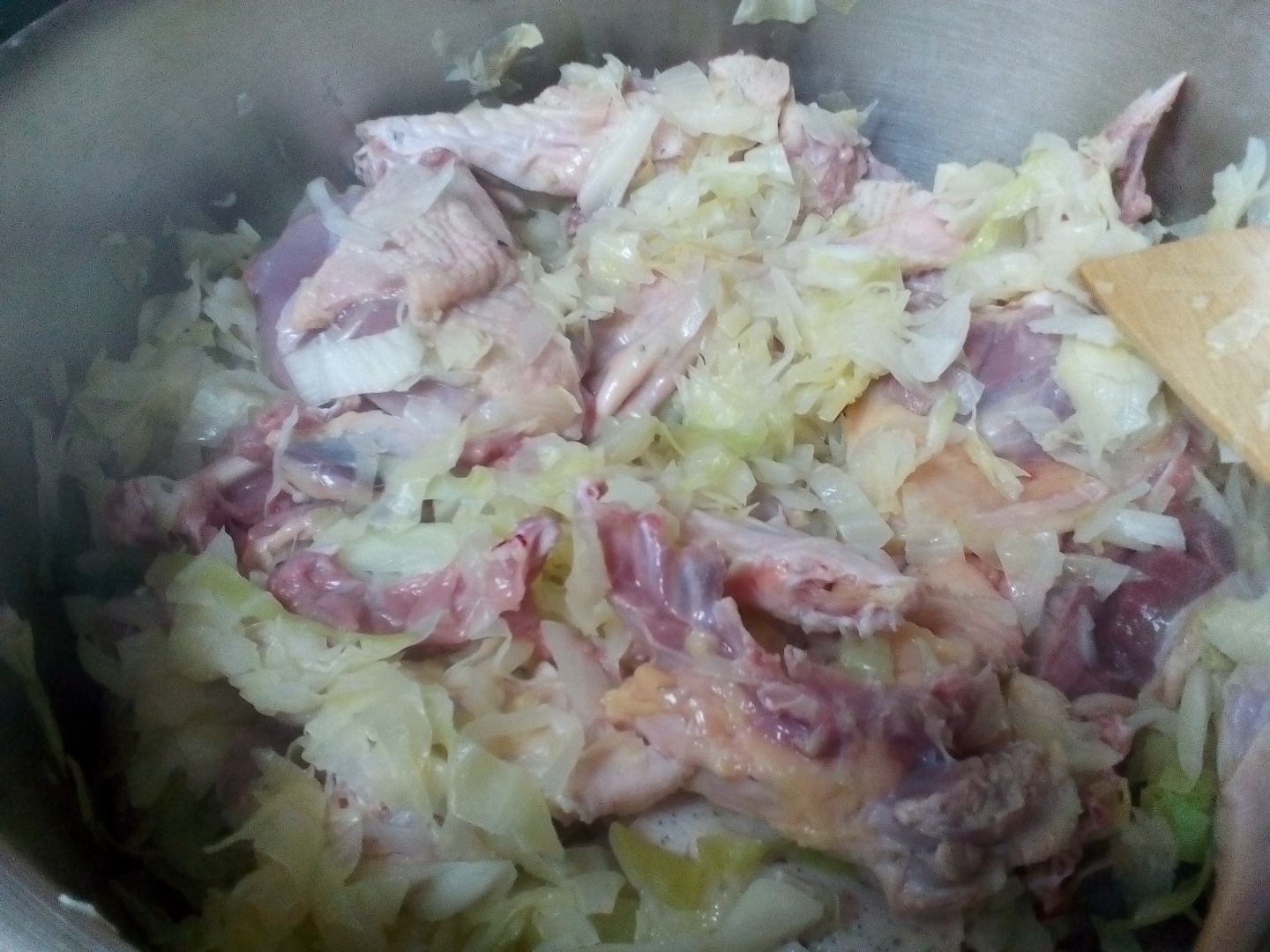 Varza cu rata in sos de rosii, ca la mama acasa