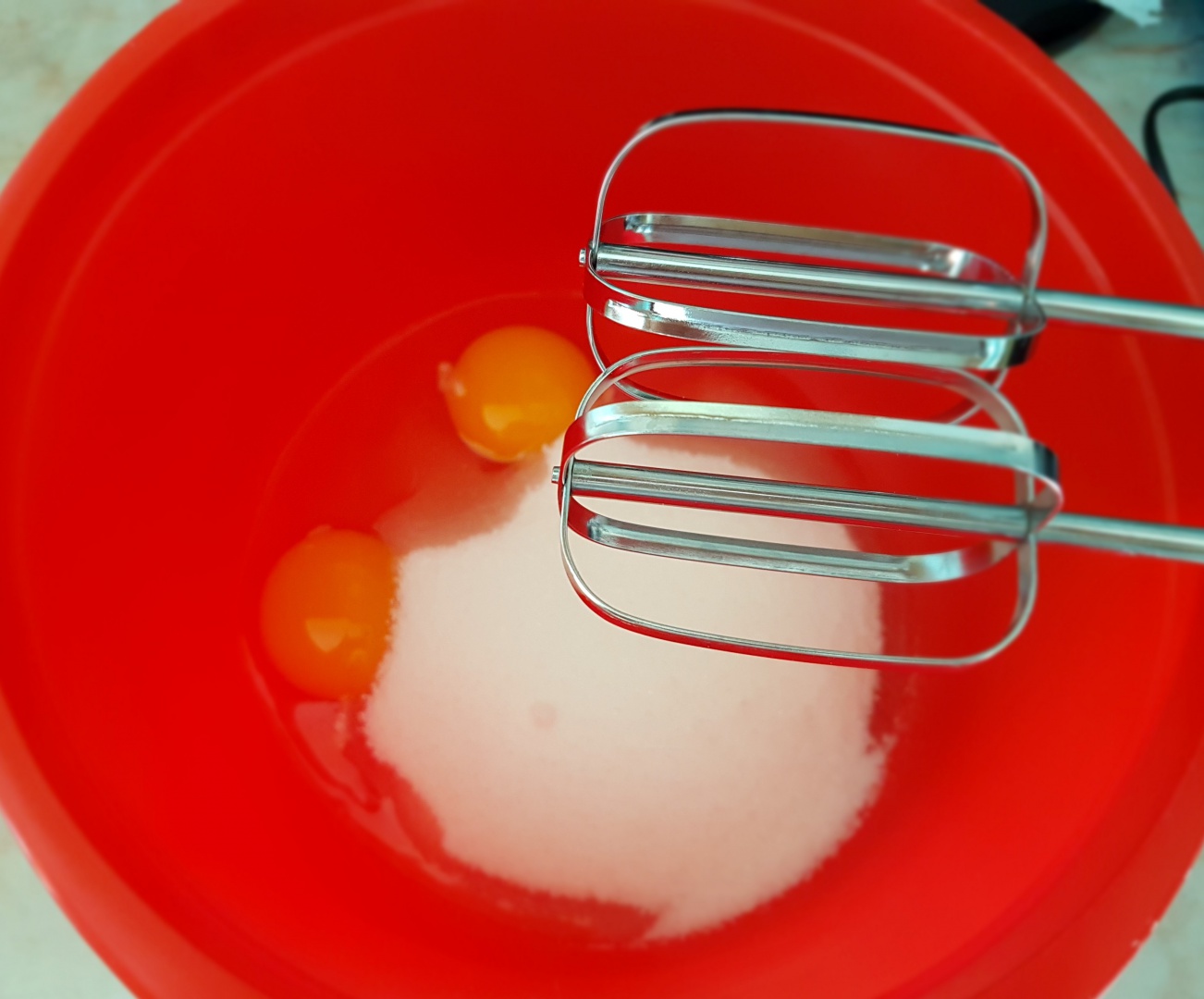 Prajitura marmorata cu caise