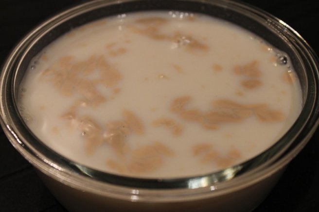 Placinte cu dulceata de caise si migdale prajite