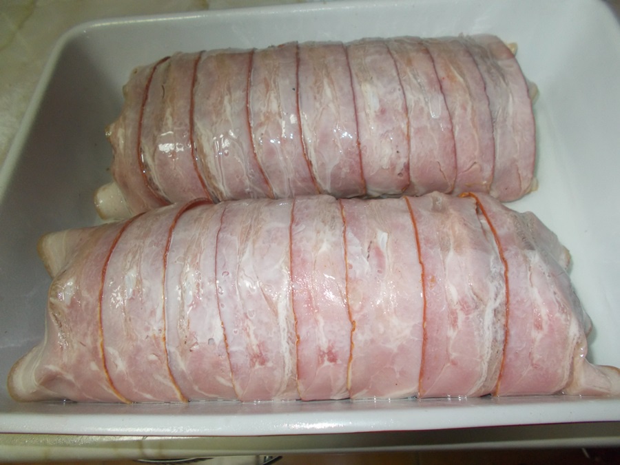 Polpettone umplut invelit in bacon