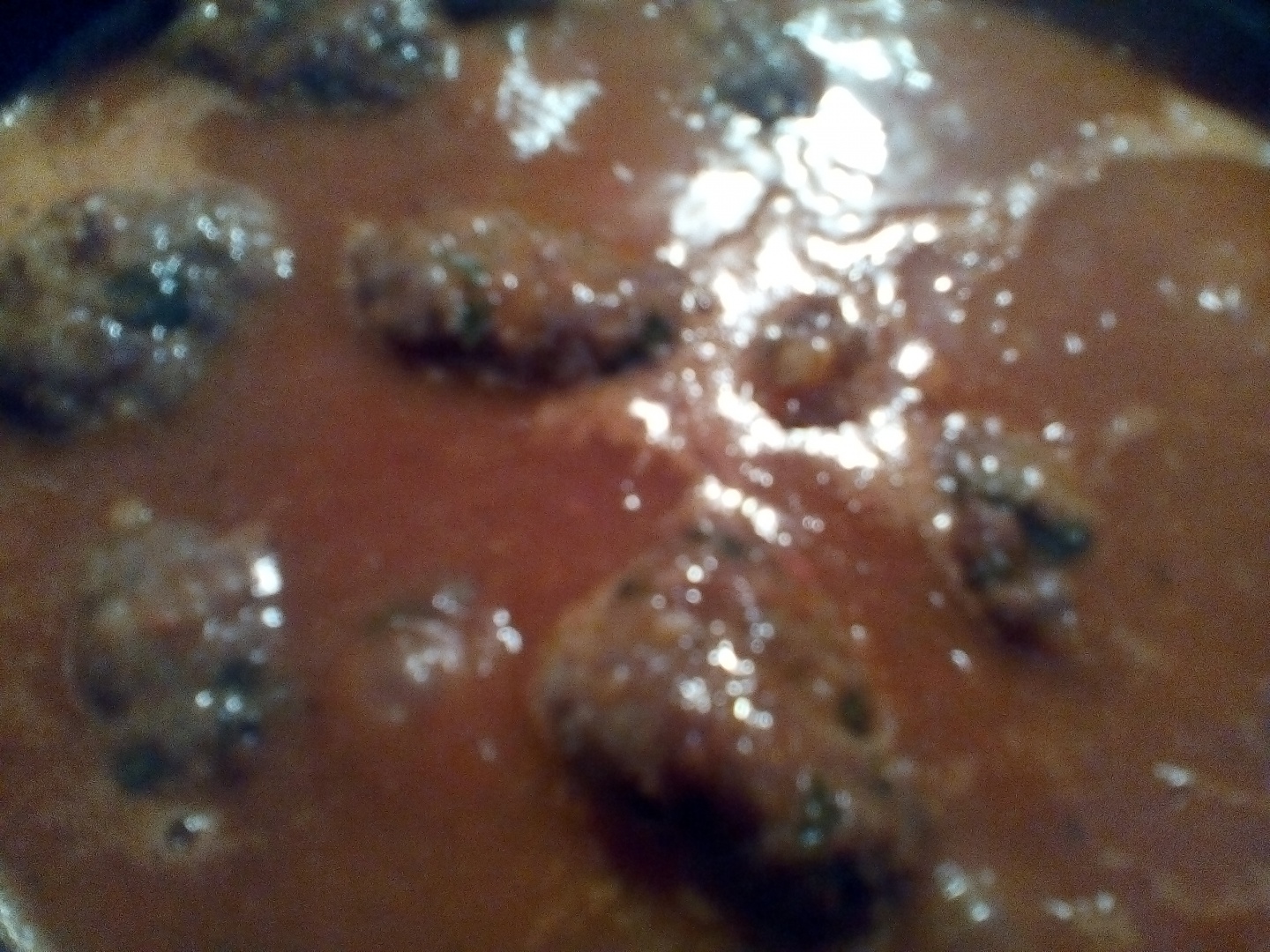 Parjolute moldovenesti in sos, cu garnitura de piure de cartofi