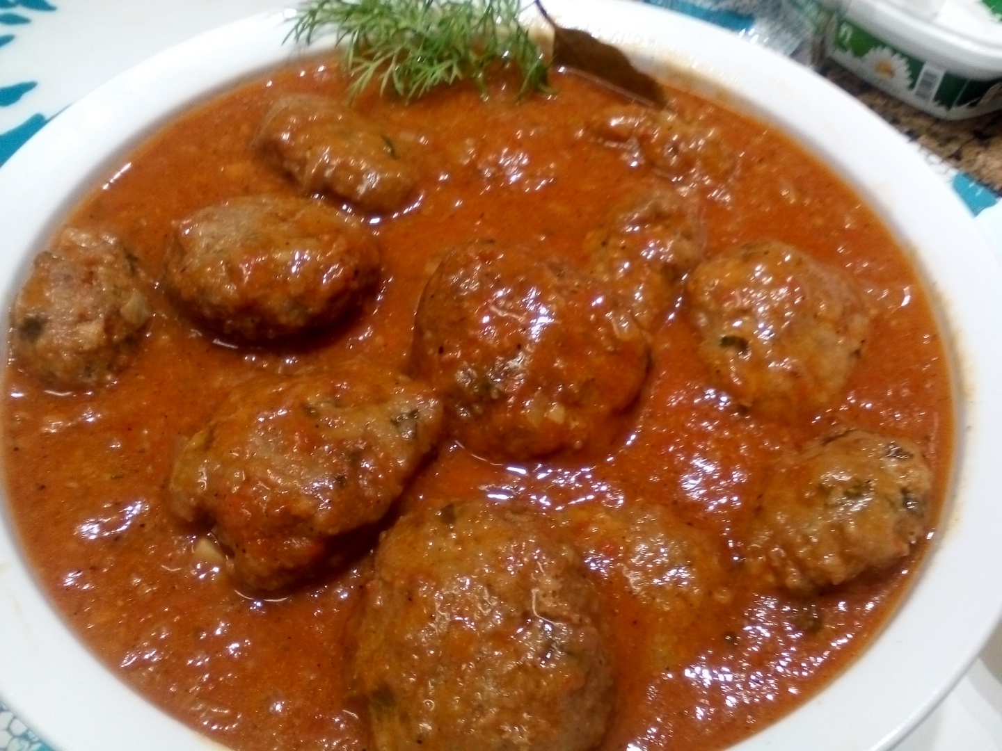 Parjolute moldovenesti in sos, cu garnitura de piure de cartofi