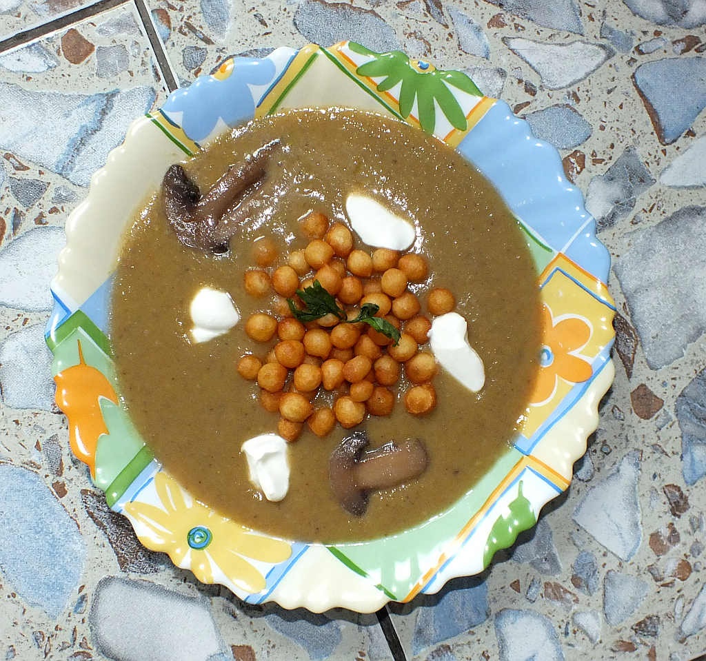 Supa-crema de ciuperci si legume congelate