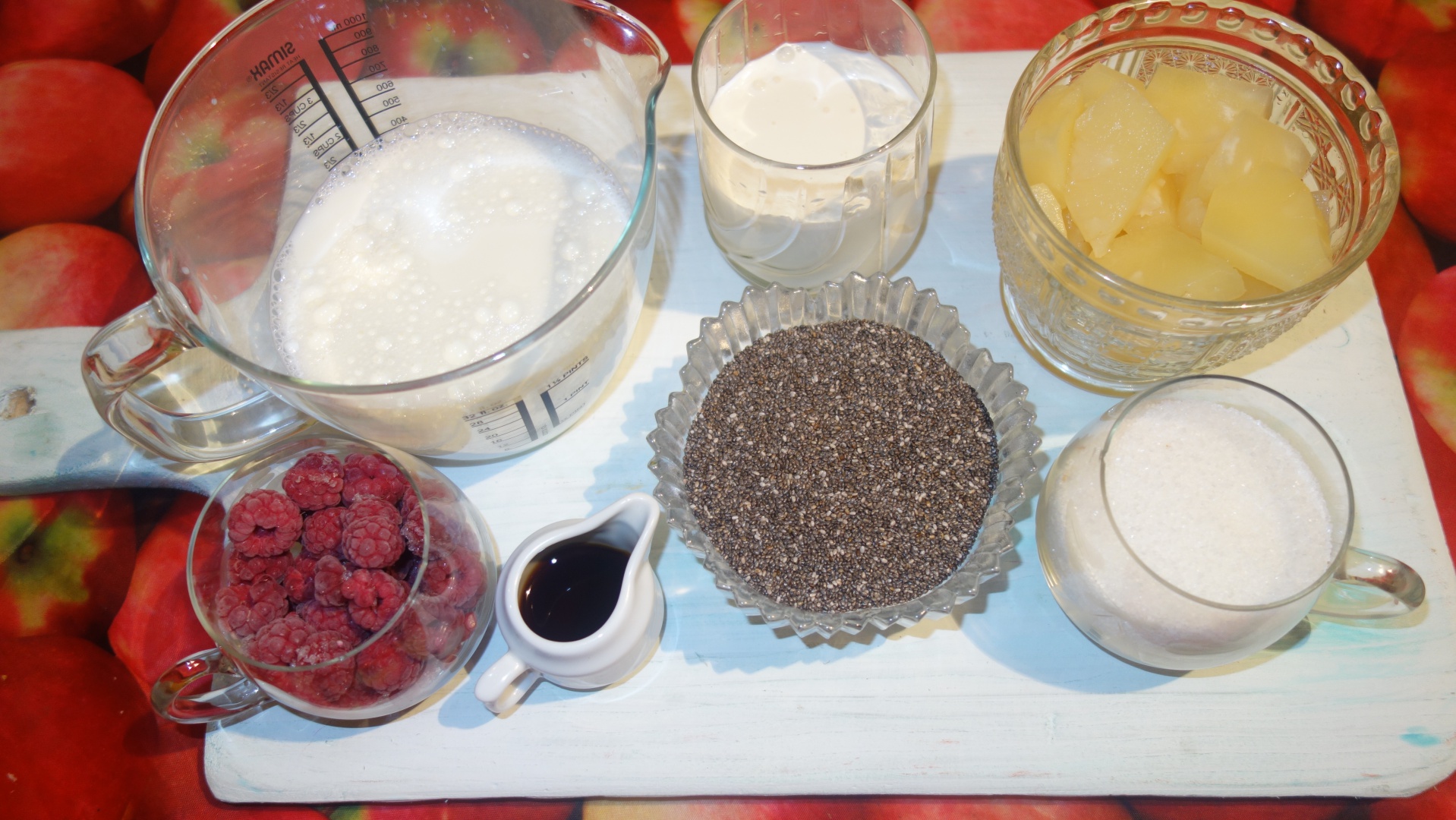 Budinca de chia cu ananas caramelizat