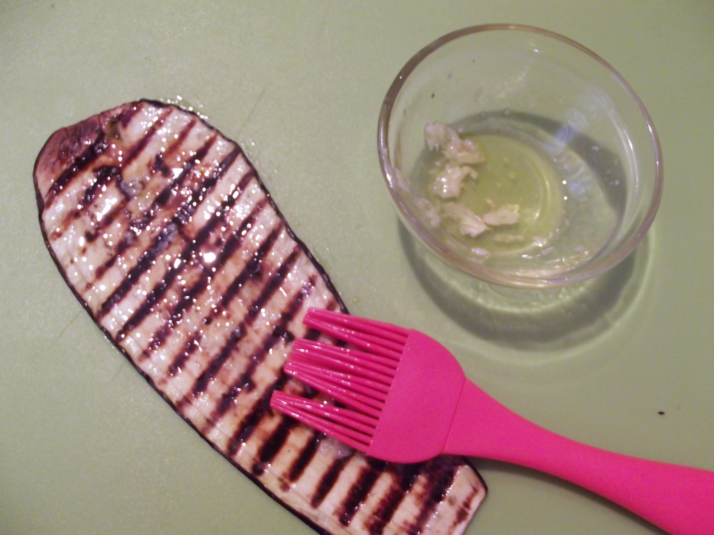 Rulouri aperitiv cu legume la grill si branza. Reteta delicioasa, sanatoasa si usor de preparat