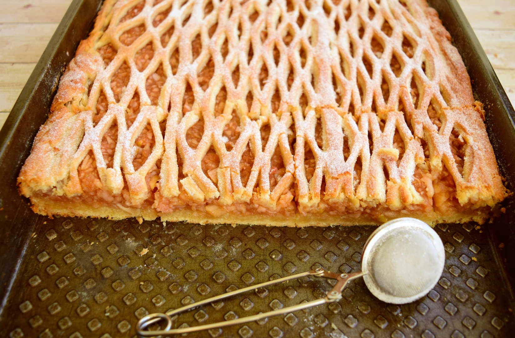 Placinta cu mere si pere. Reteta simpla si delicioasa