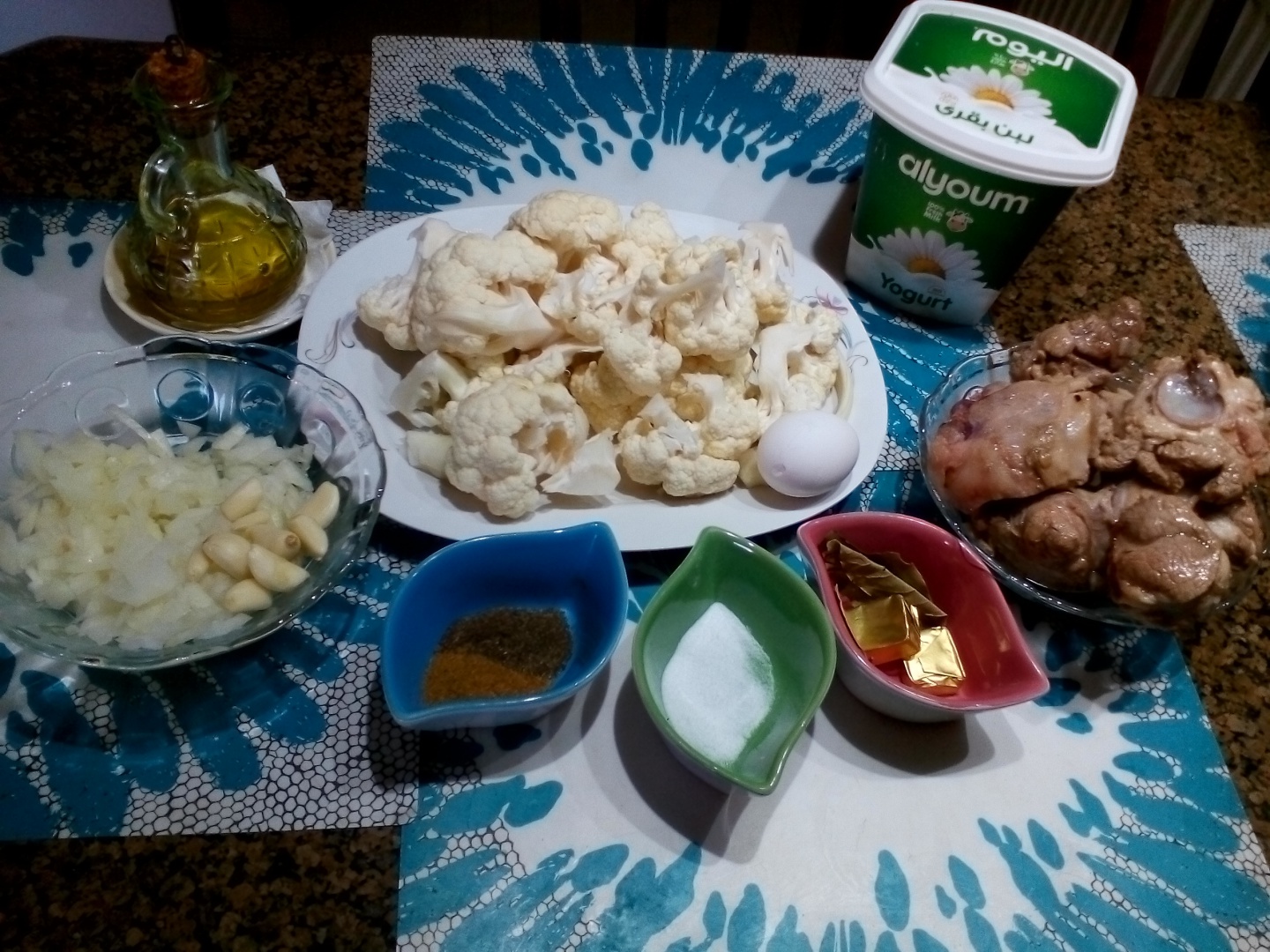 Conopida cu carne de miel in sos de iaurt