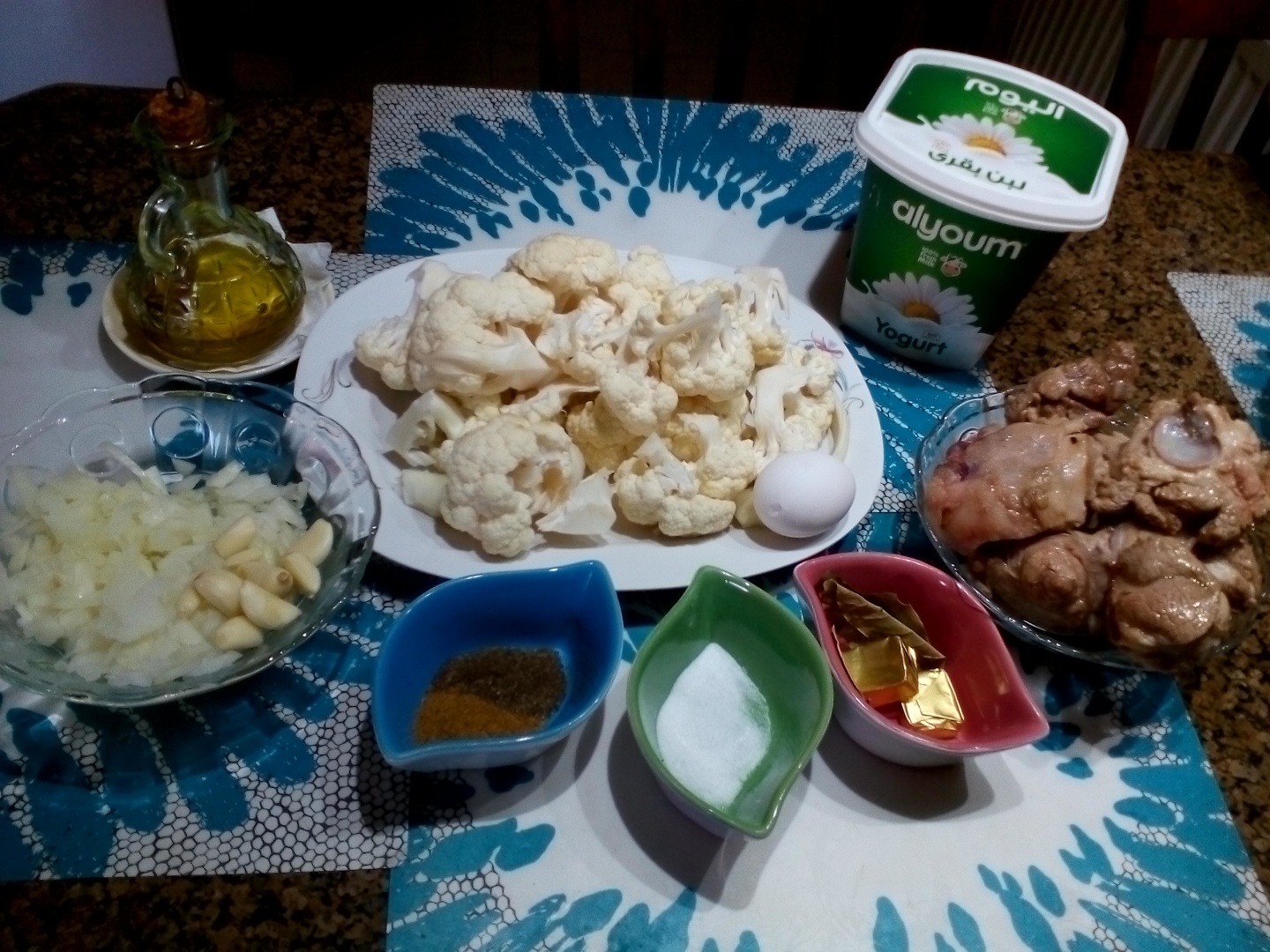 Conopida cu carne de miel in sos de iaurt