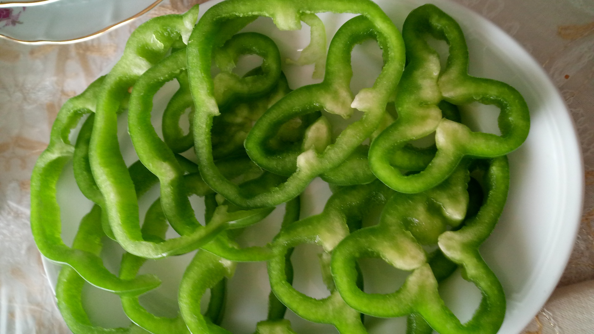 Salata de fasole rosii cu legume