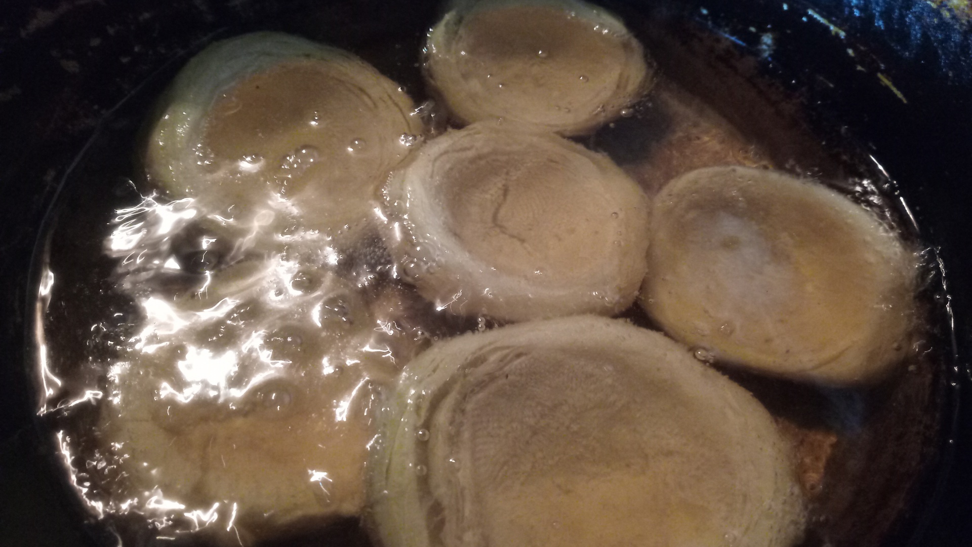 Anghinare cu carne tocata in sos de rosii la cuptor, cu garnitura de orez