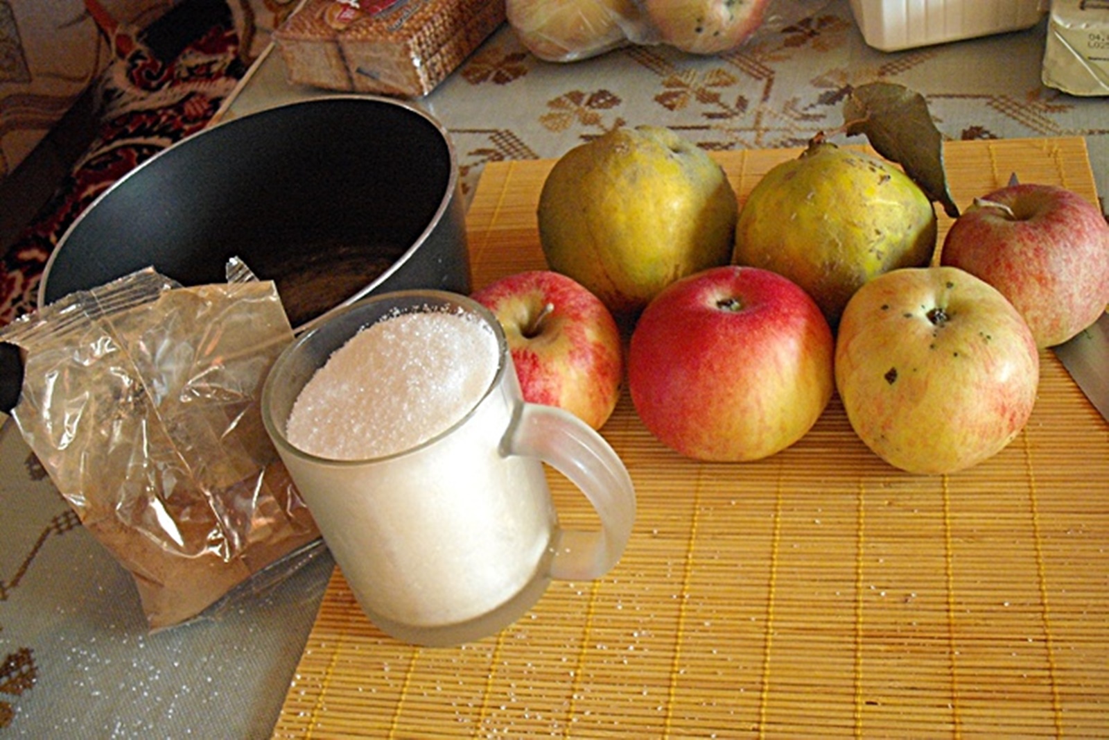 Tort de toamna cu mere si gutui