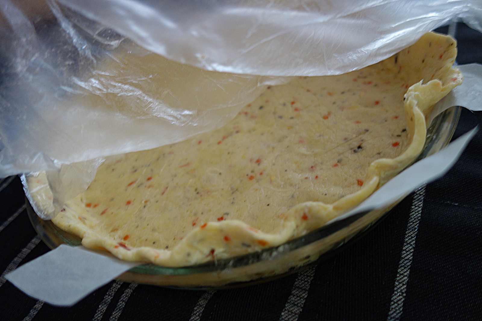 Tarta cu blat fraged si aromat cu ciuperci si baby spanac