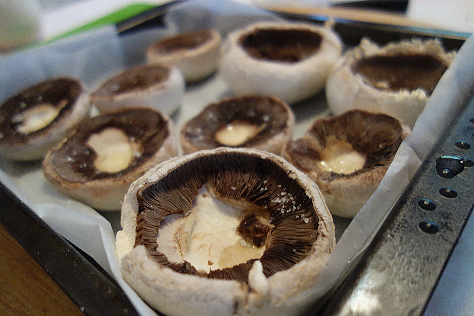 Ciuperci umplute cu spanac si linte