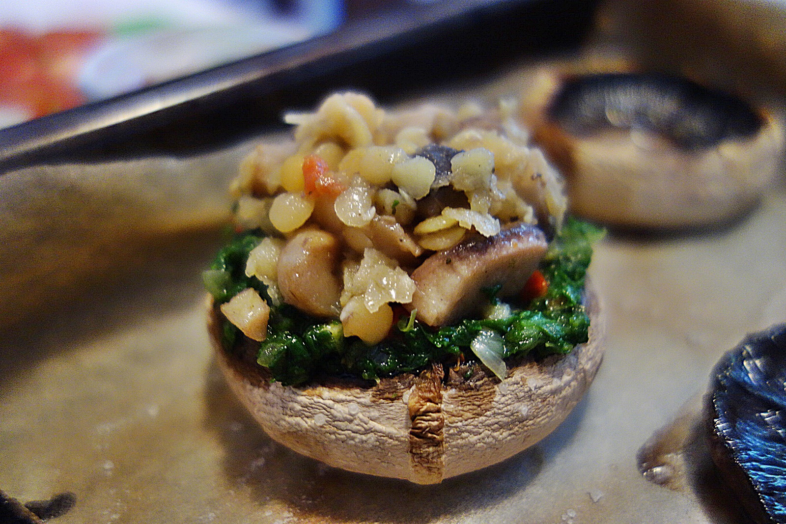 Ciuperci umplute cu spanac si linte