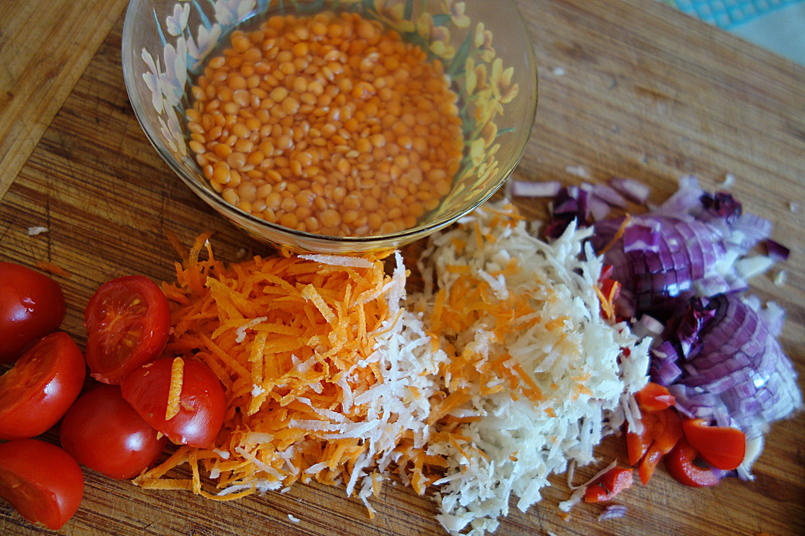 Supa de toamna cu linte si oua de prepelita