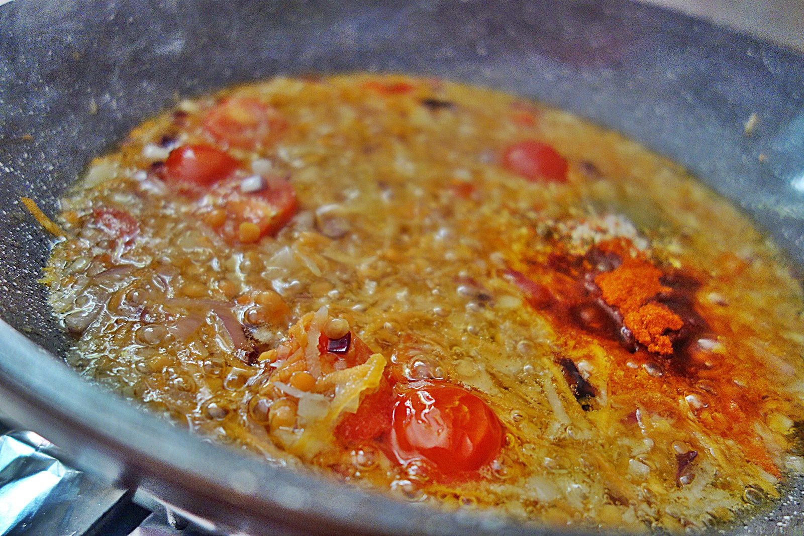 Supa de toamna cu linte si oua de prepelita