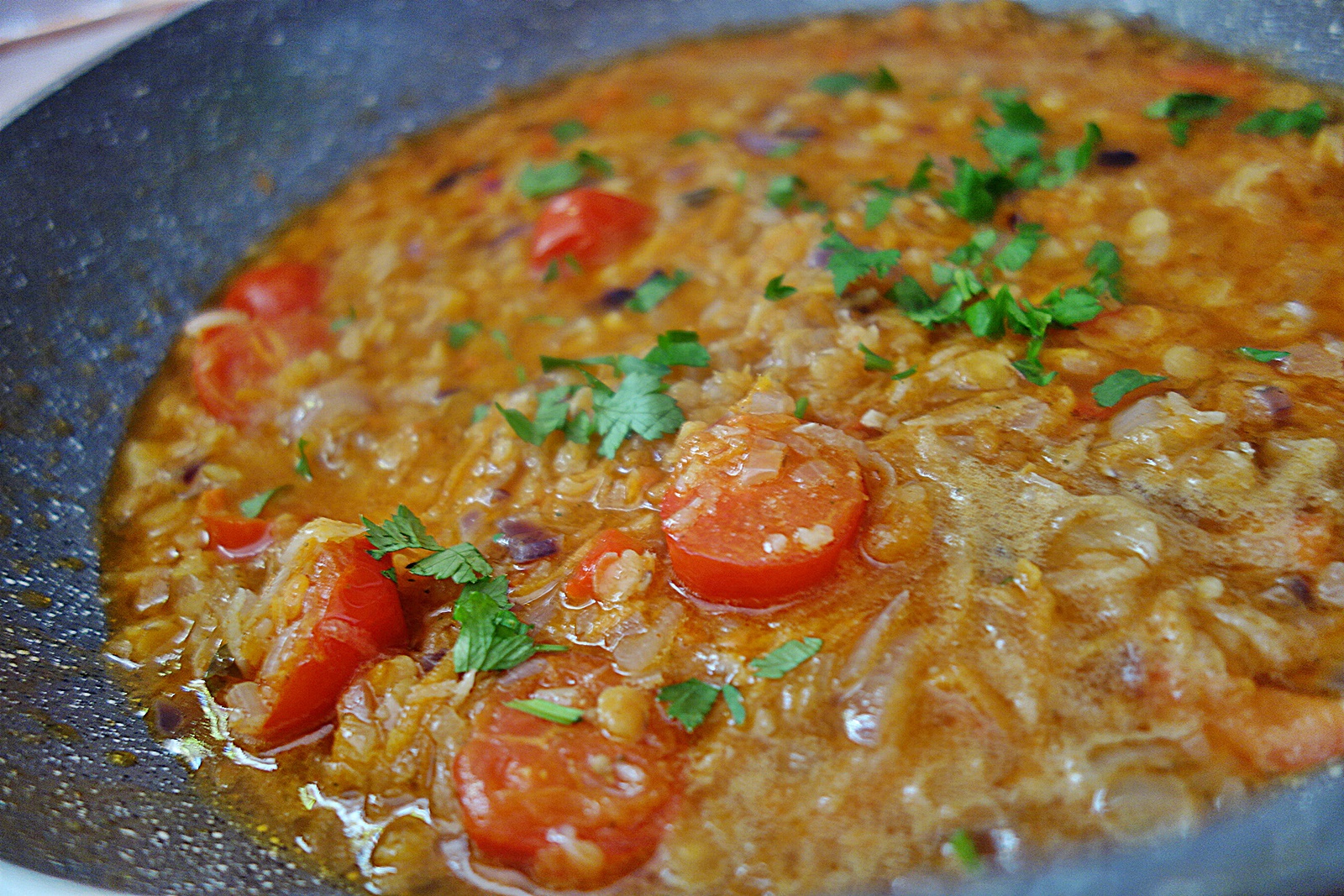 Supa de toamna cu linte si oua de prepelita