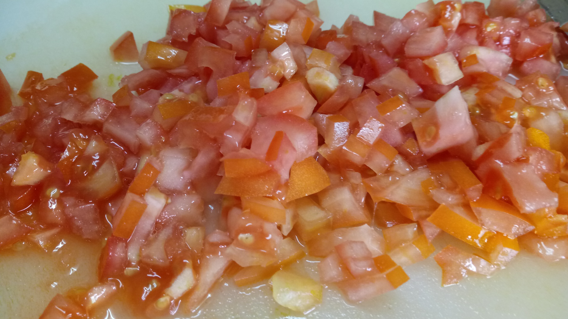 Ciorba de gaina cu taitei de casa