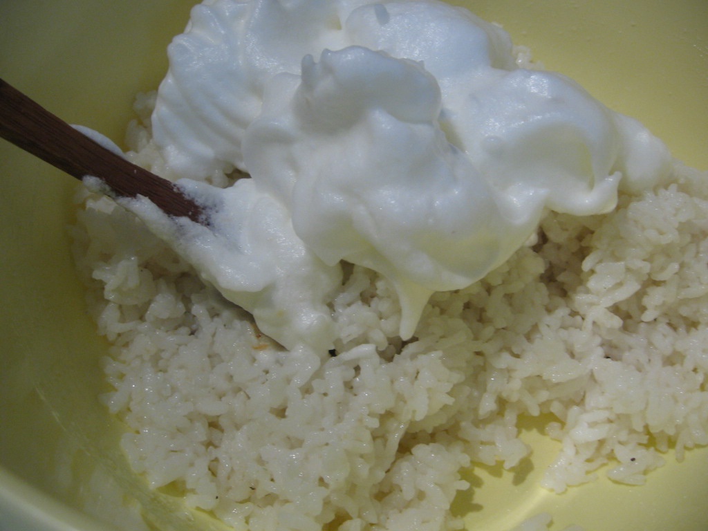 Briose aperitiv cu orez, carne si legume