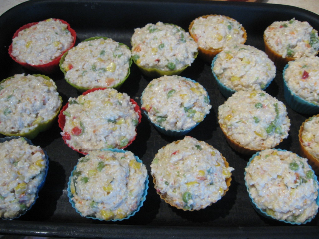 Briose aperitiv cu orez, carne si legume